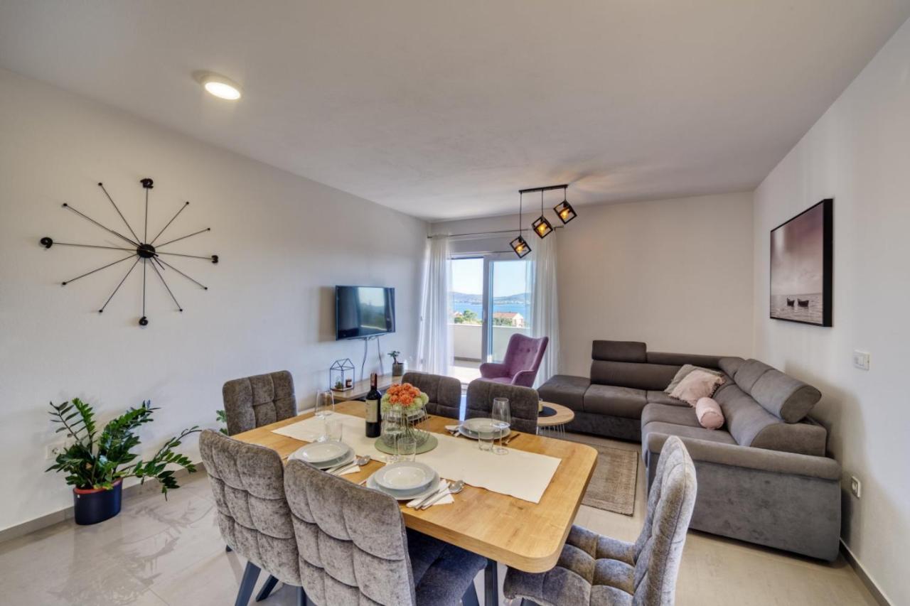 Crowonder Sun Dance Apartments With Heated Swimming Pool Seaview And Garden Sveti Filip i Jakov Extérieur photo