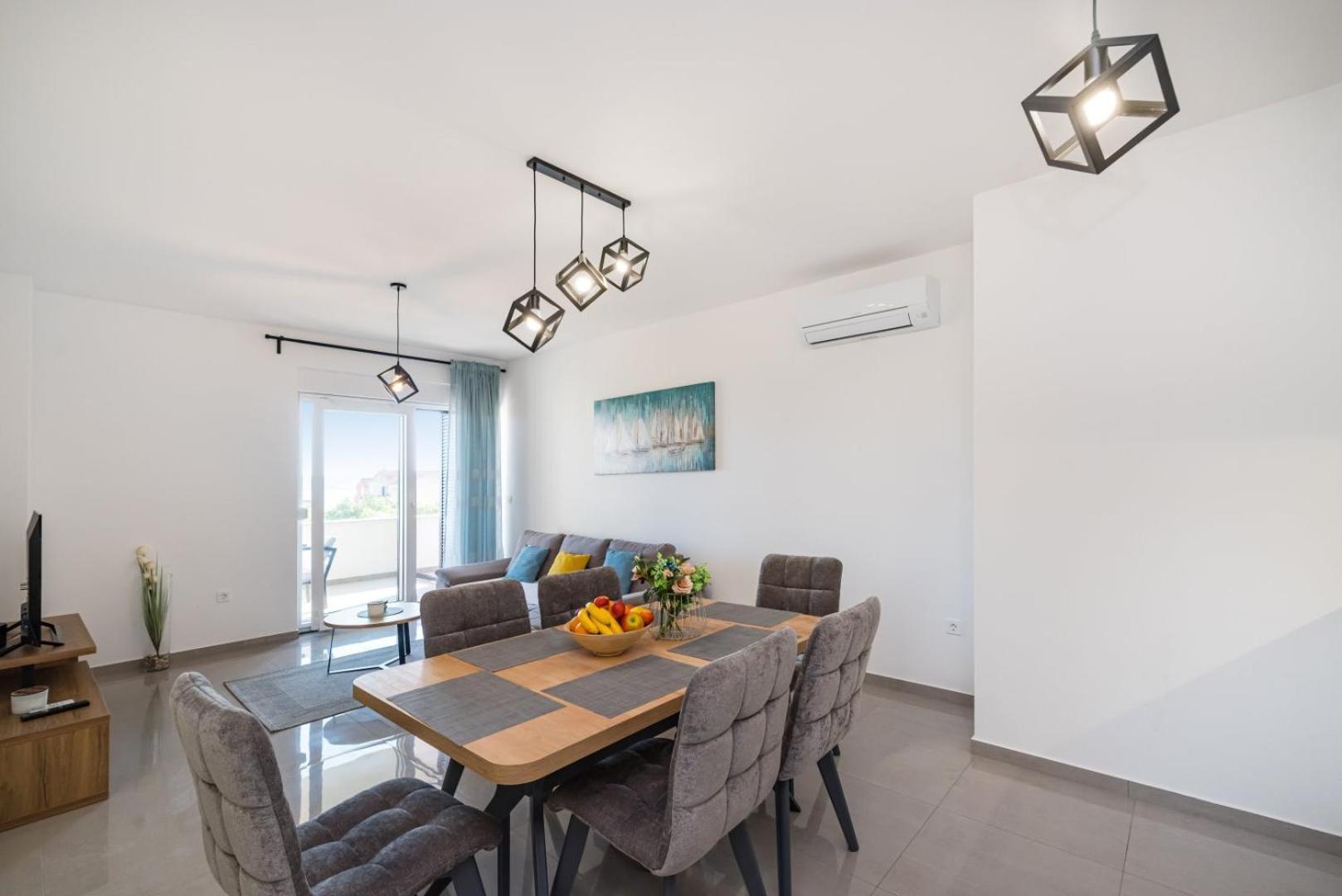 Crowonder Sun Dance Apartments With Heated Swimming Pool Seaview And Garden Sveti Filip i Jakov Extérieur photo