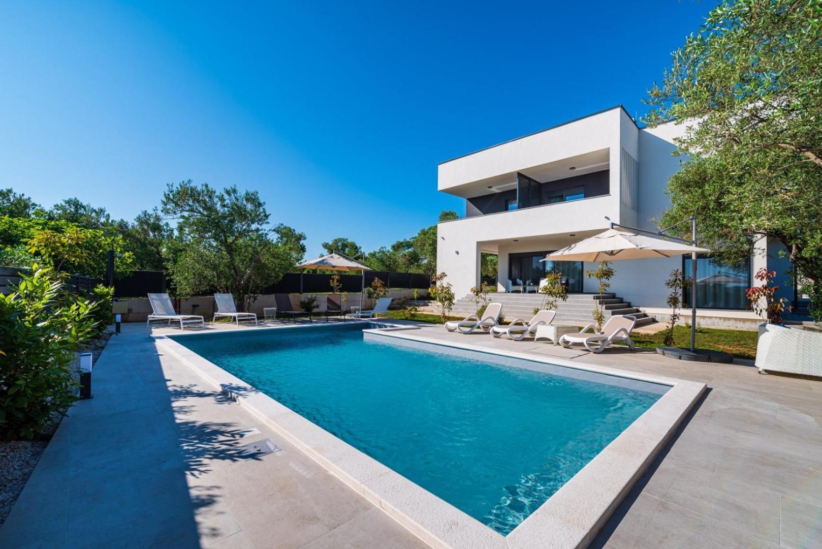 Crowonder Sun Dance Apartments With Heated Swimming Pool Seaview And Garden Sveti Filip i Jakov Extérieur photo